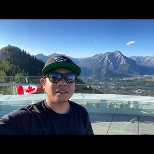 Meet your Posher, Jeoffrey